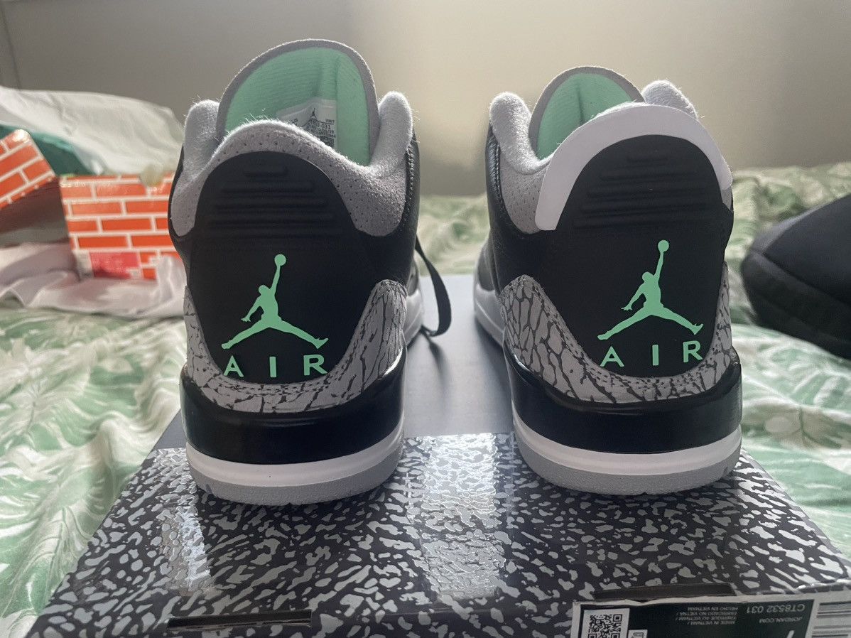 Jordan Brand Jordan 3 Green Glow Size US 7 / EU 40 - 4 Thumbnail