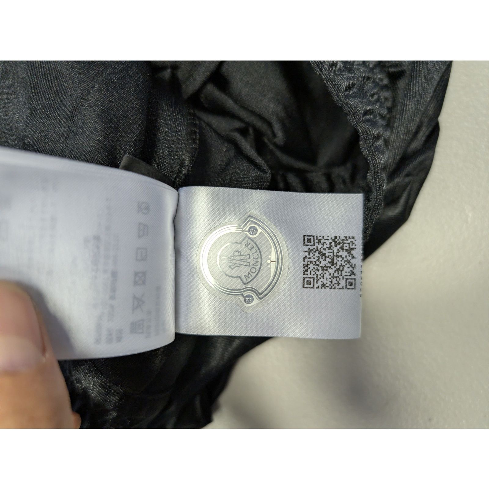 Moncler × Palm Angels o1rshd1 Shiny Track Pants in Black Size US 32 / EU 48 - 21 Thumbnail