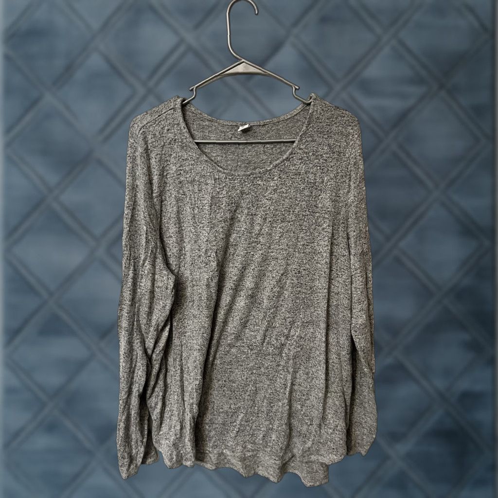 Old Navy Old Navy XXL Vintage Y2K Fit Gray Long Sleeve Round Neck Top Size XXL / US 16-18 / IT 52-54 - 1 Thumbnail