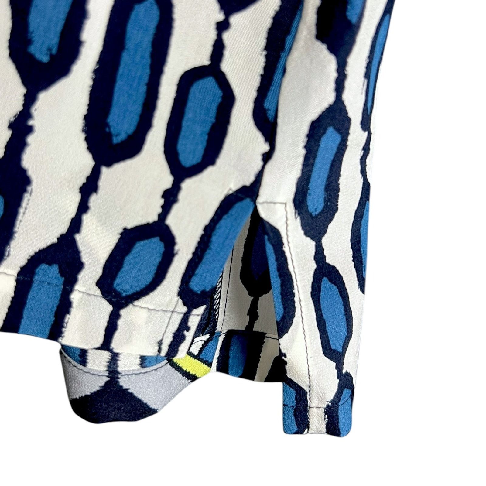 Trina Turk Trina Turk Geometry Pattern Blue Silk Blouse- L -$248 Retail Size L / US 10 / IT 46 - 6 Thumbnail