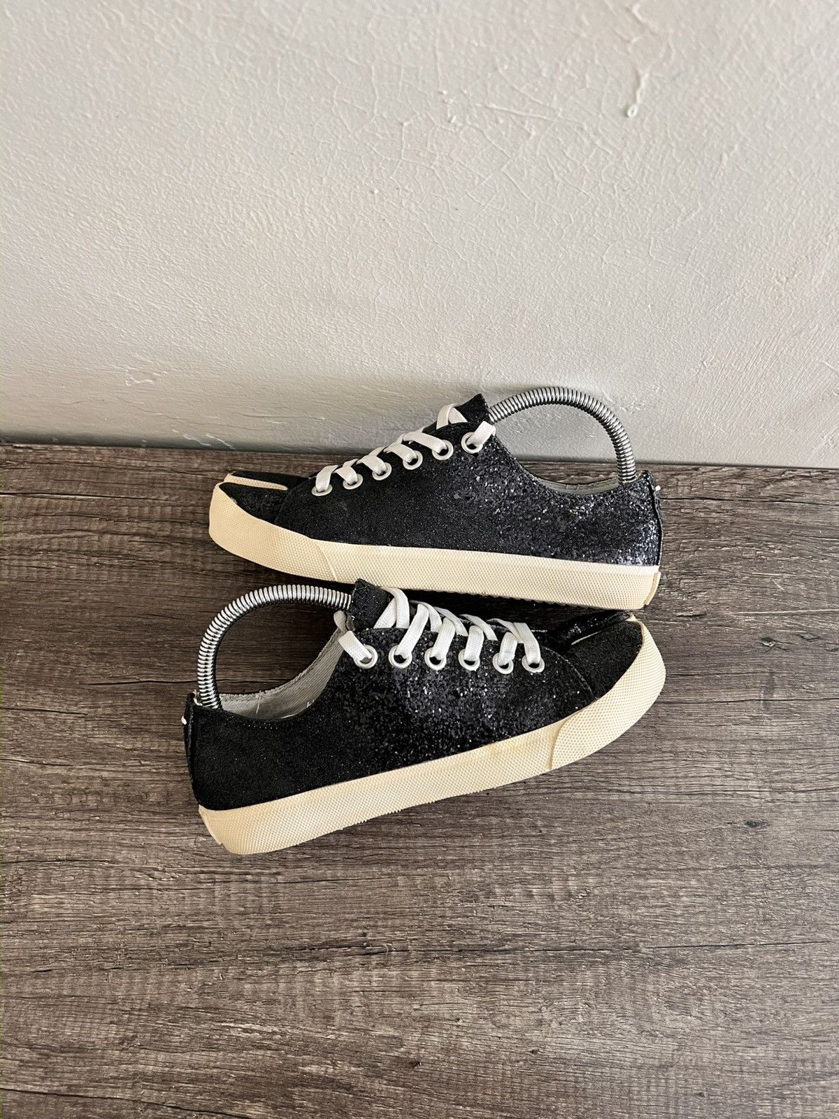 Maison Margiela Black Glitter Tabi Sneakers Size US 7 / IT 37 - 6 Thumbnail