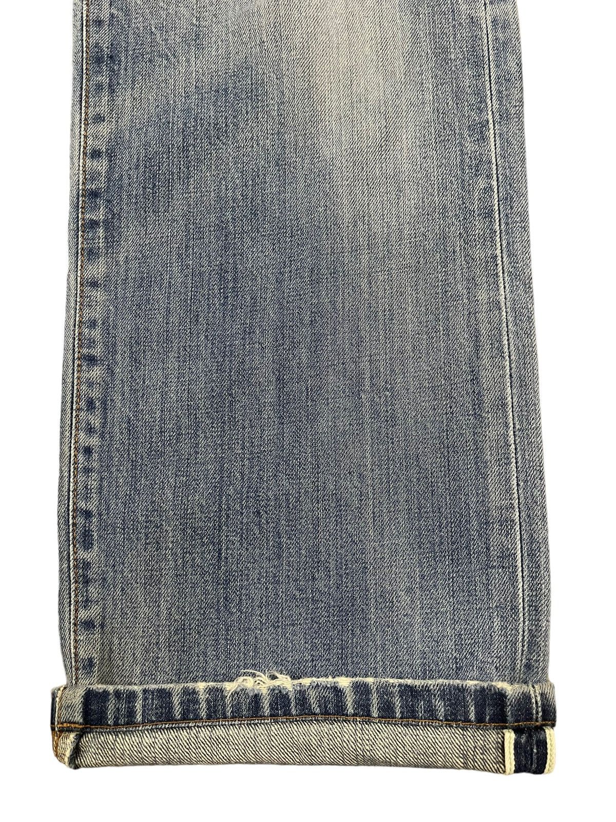 Uniqlo Vintage Japanese Uniqlo Blue Wash Distressed Baggy Jeans Size US 30 / EU 46 - 8 Thumbnail