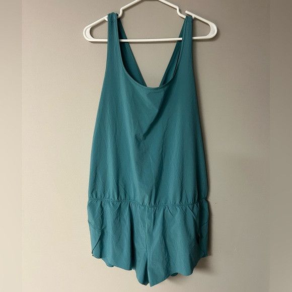 Lululemon Lululemon Turquoise Sea Chase Me Romper Size 32" / US 10 / IT 46 - 1 Thumbnail