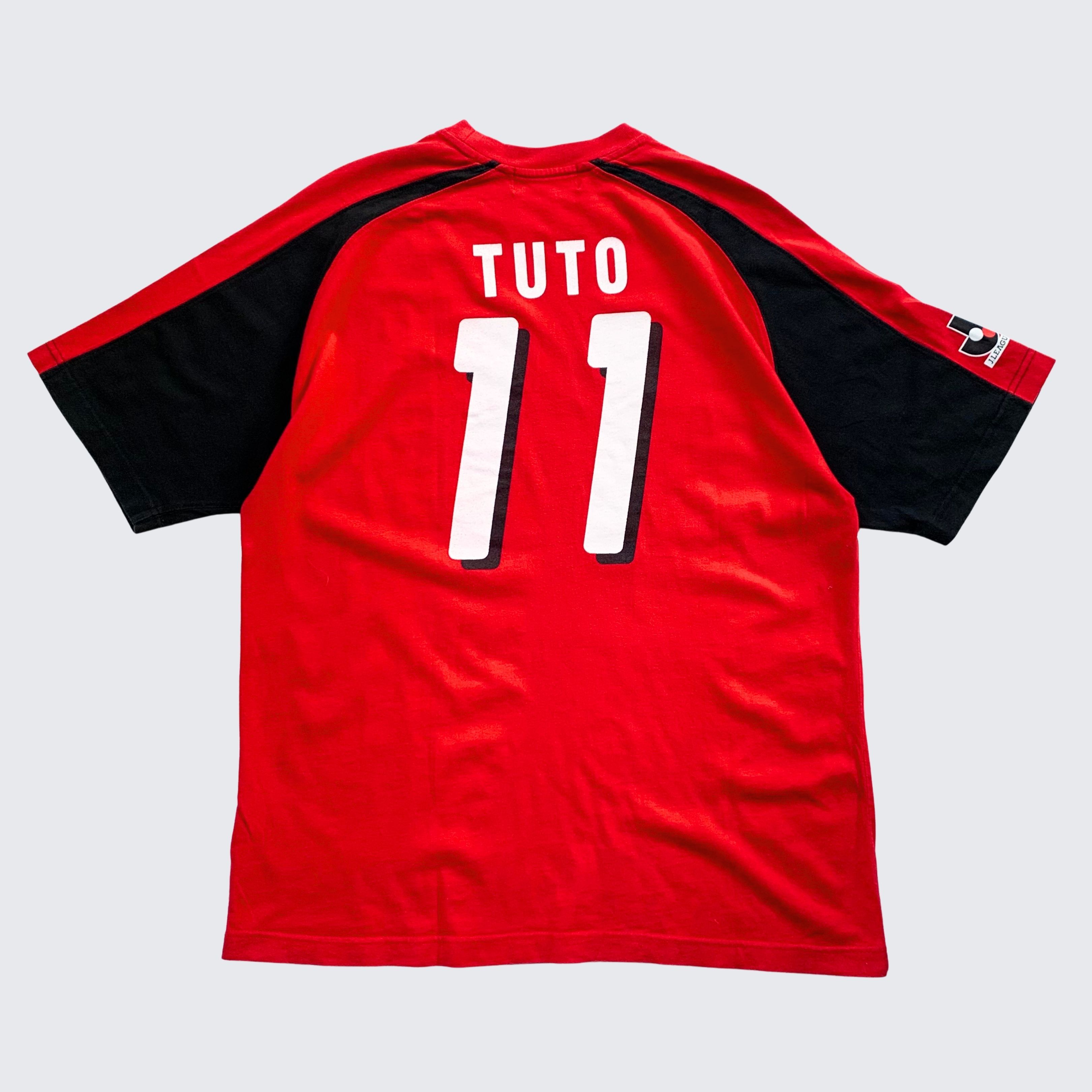 Japanese Brand 1990s Red Diamonds Urawa Japan Official Tee Size US L / EU 52-54 / 3 - 7 Thumbnail