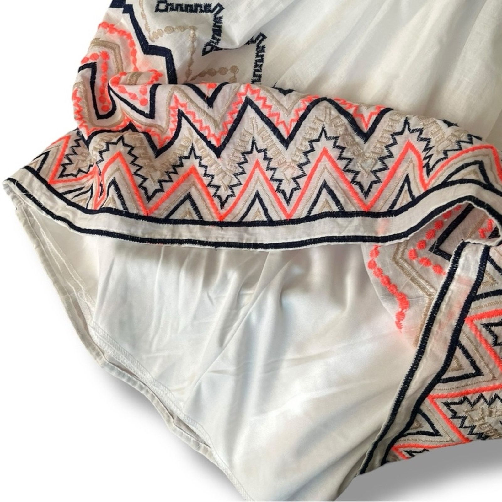 Other City Triangles embroidered open back dress size medium Size M / US 6-8 / IT 42-44 - 9 Thumbnail