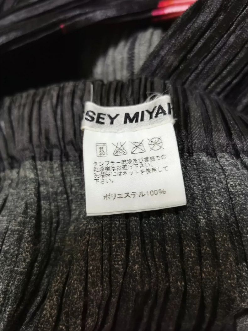 Issey Miyake Issey Miyake size:3 Rare vintage tulip skirt from the main Size 22" - 5 Thumbnail