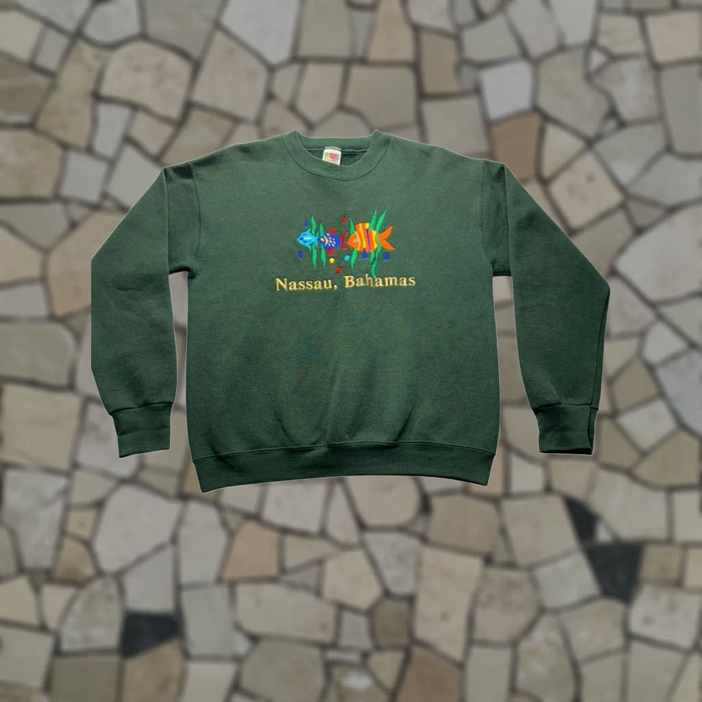 Fruit Of The Loom Vintage Fruit of the Loom Nassau Bahamas Sweatshirt #7588 - Womens M Size M / US 6-8 / IT 42-44 - 1 Thumbnail