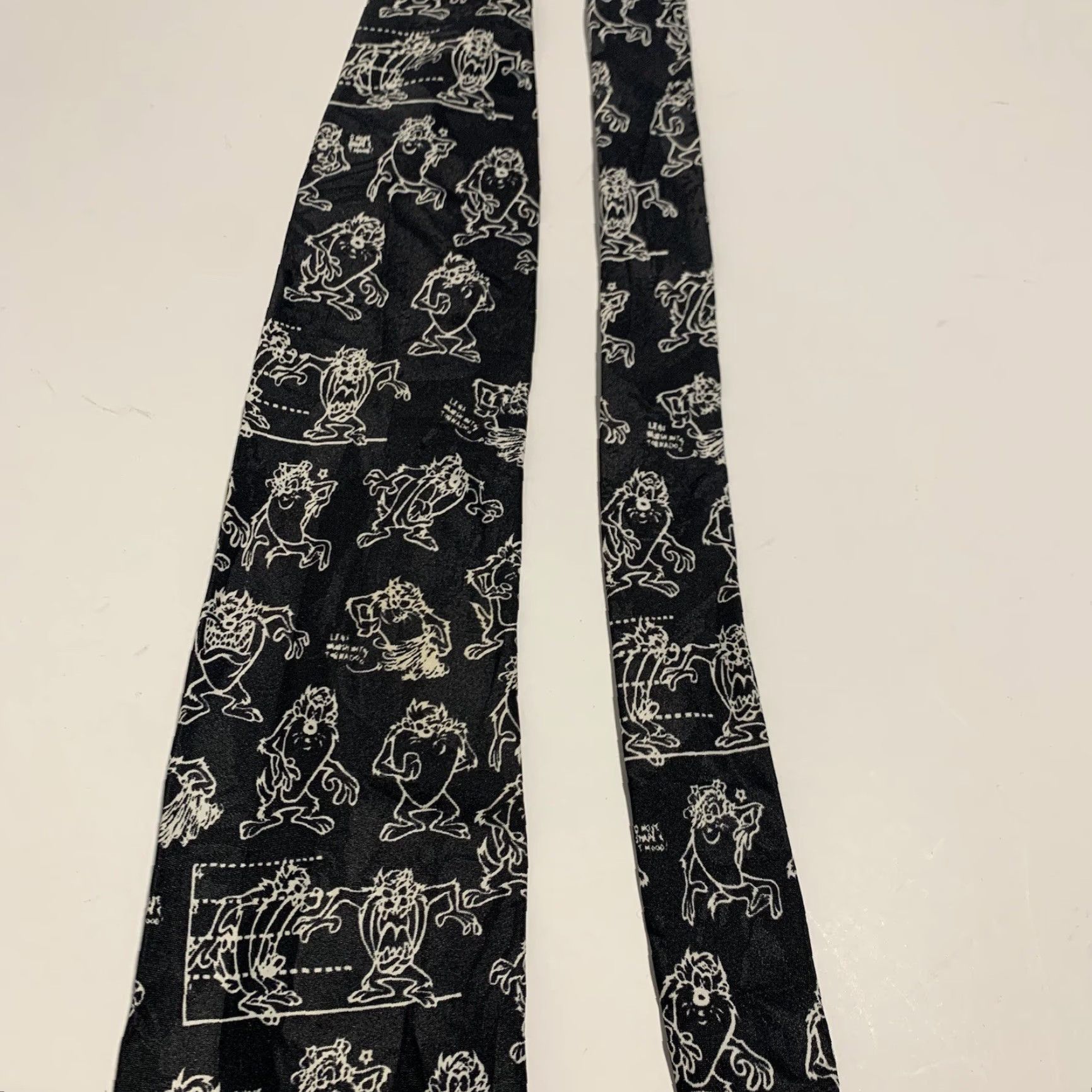 Vintage VINTAGE Looney Tunes Taz Tie 1995 Men Tie Cartoon Geometric Black Polyester Pointed 57"-60" Mens Size ONE SIZE - 3 Thumbnail