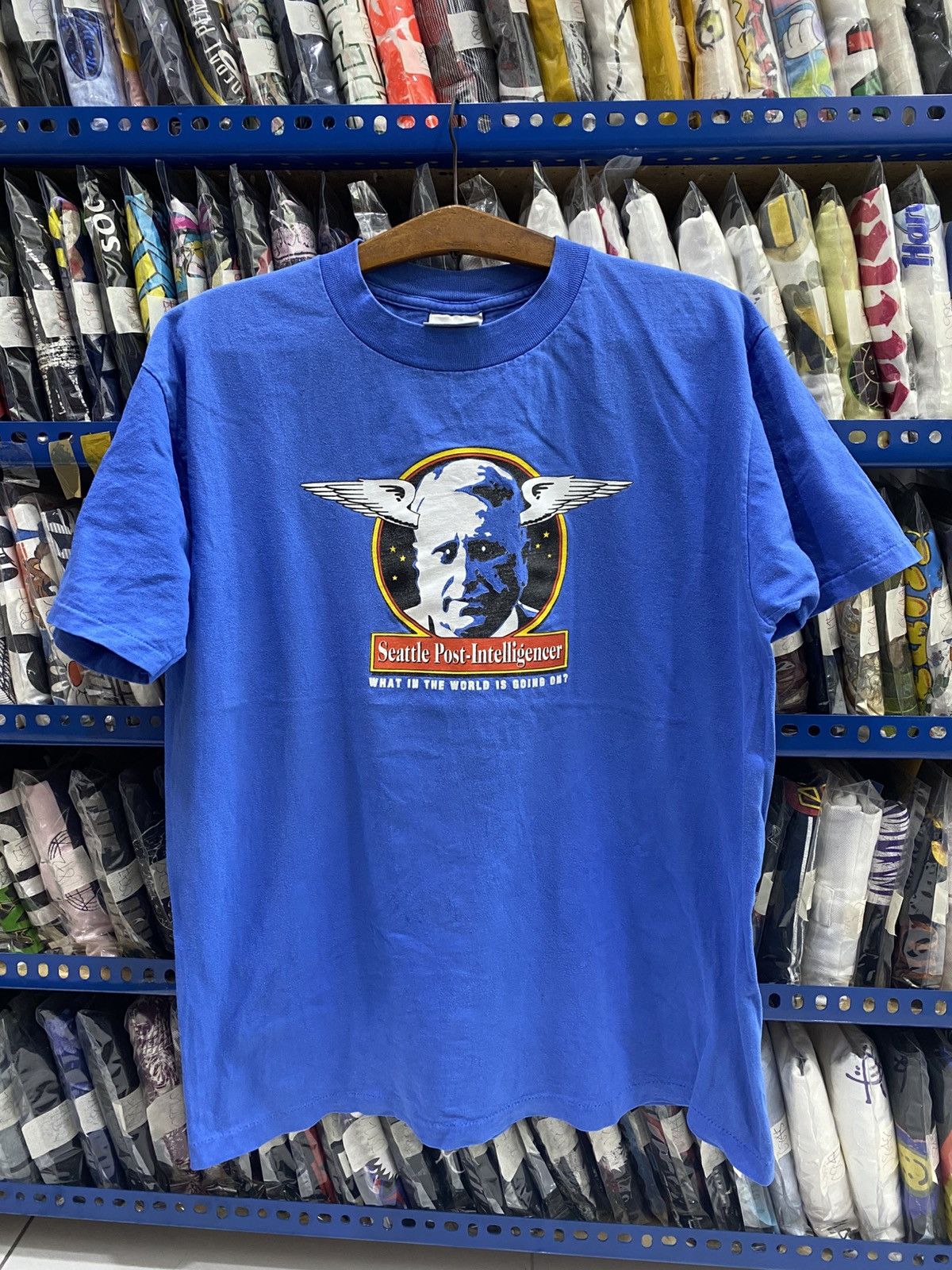 Vintage SEATTLE POST INTELLIGENCER VINTAGE TSHIRT Size US L / EU 52-54 / 3 - 1 Thumbnail