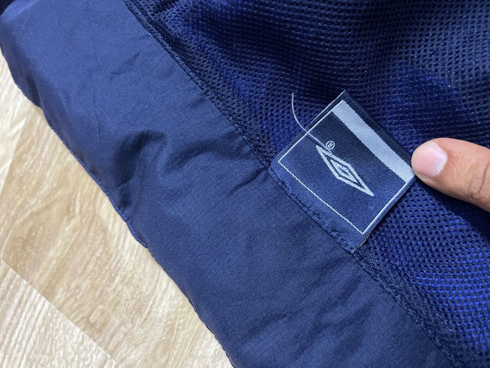 Vintage Vintage umbro chelsea club tracktop hooded Size US M / EU 48-50 / 2 - 10 Thumbnail