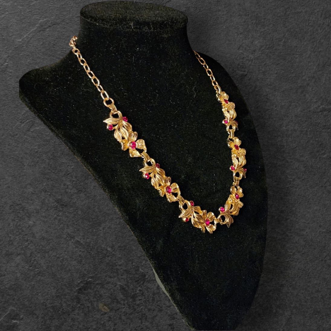 Other Vintage red rhinestones goldtone floral & leaf necklace Size ONE SIZE - 2 Thumbnail
