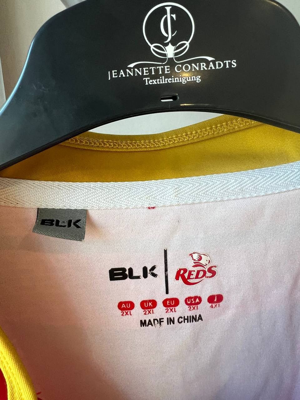 Sports Specialties 2015 QUEENSLAND REDS FLASH BLK RUGBY UNION JERSEY SHIRT 2XL Size US XXL / EU 58 / 5 - 5 Thumbnail