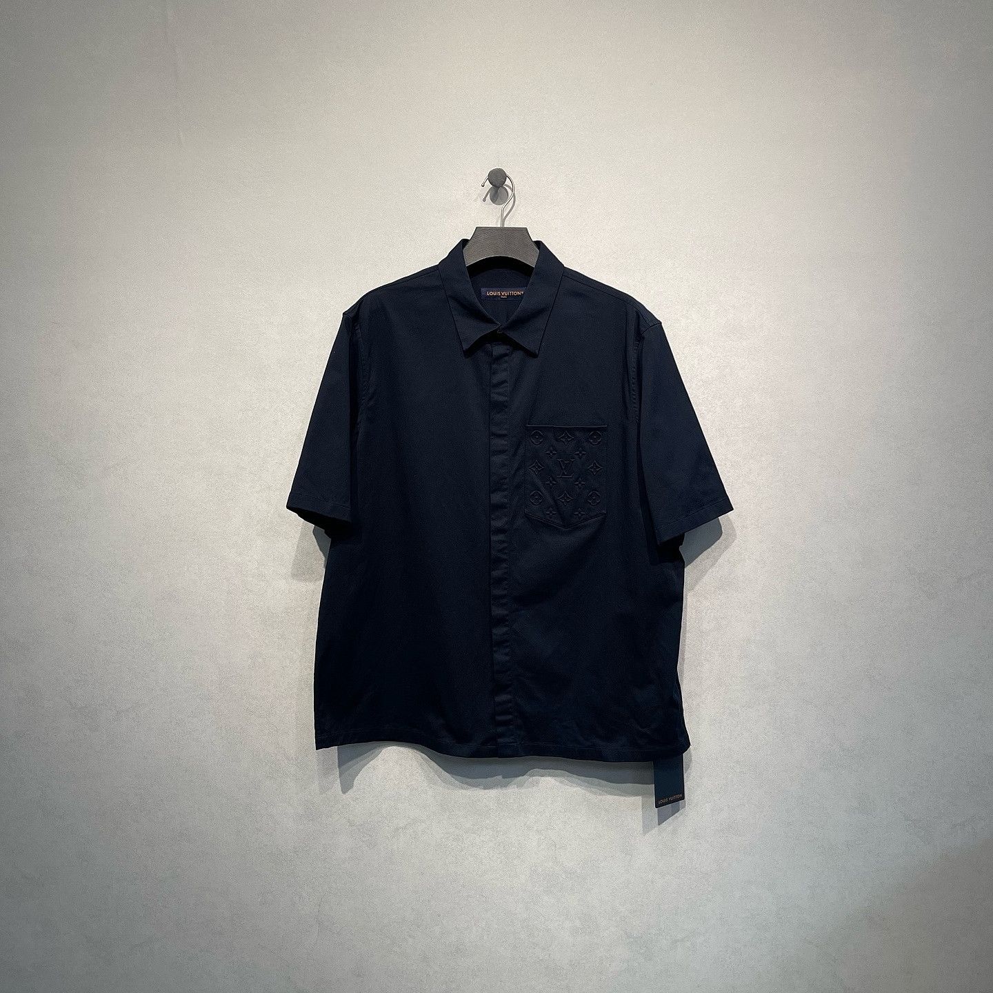 Louis Vuitton Louis Vuitton Monogram Pocket Shirt Size XXL Size US XXL / EU 58 / 5 - 1 Thumbnail