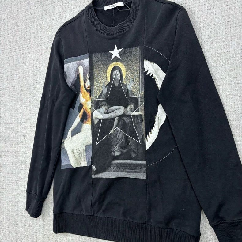Givenchy Givenchy Triple Printed Crewneck Hoodie 2506-Nextarrow Size US XS / EU 42 / 0 - 3 Thumbnail