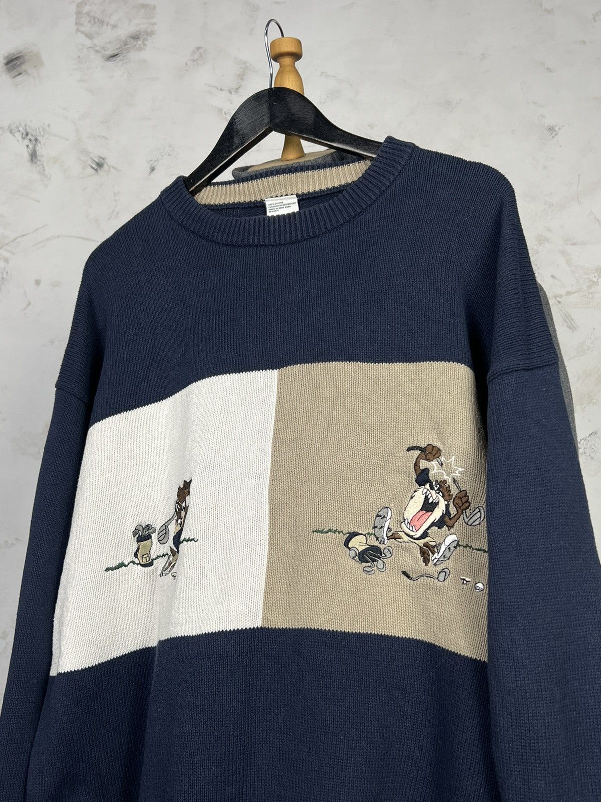 Warner Bros Vintage Warner Bros Looney Tunes Knit Sweater Size L - XL Size US XL / EU 56 / 4 - 2 Thumbnail