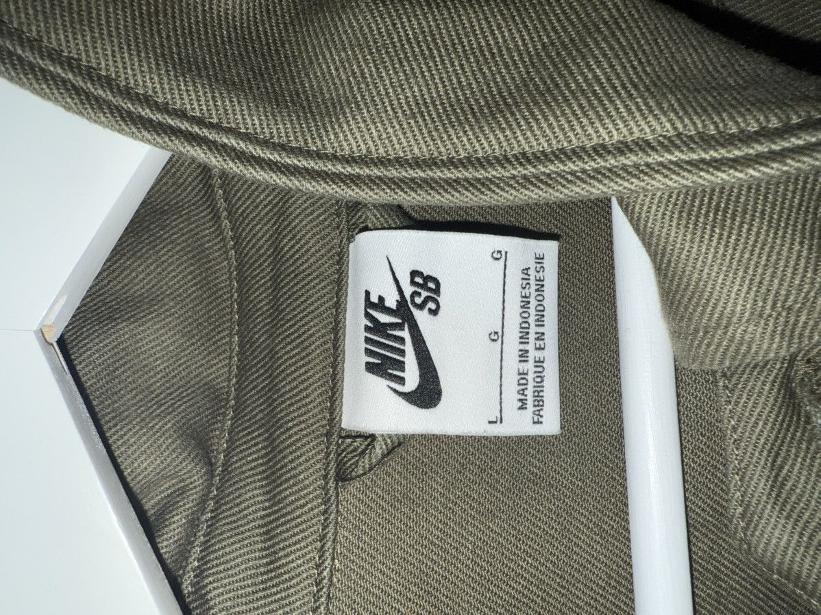 Nike Nike SB Olive jacket Size US L / EU 52-54 / 3 - 3 Thumbnail