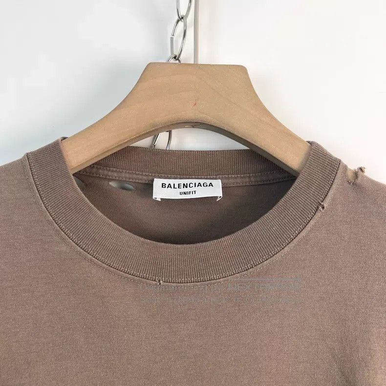 Balenciaga Balenciaga Large Hole Logo Lettering Print Round Neck T-Sh Size US XS / EU 42 / 0 - 3 Thumbnail