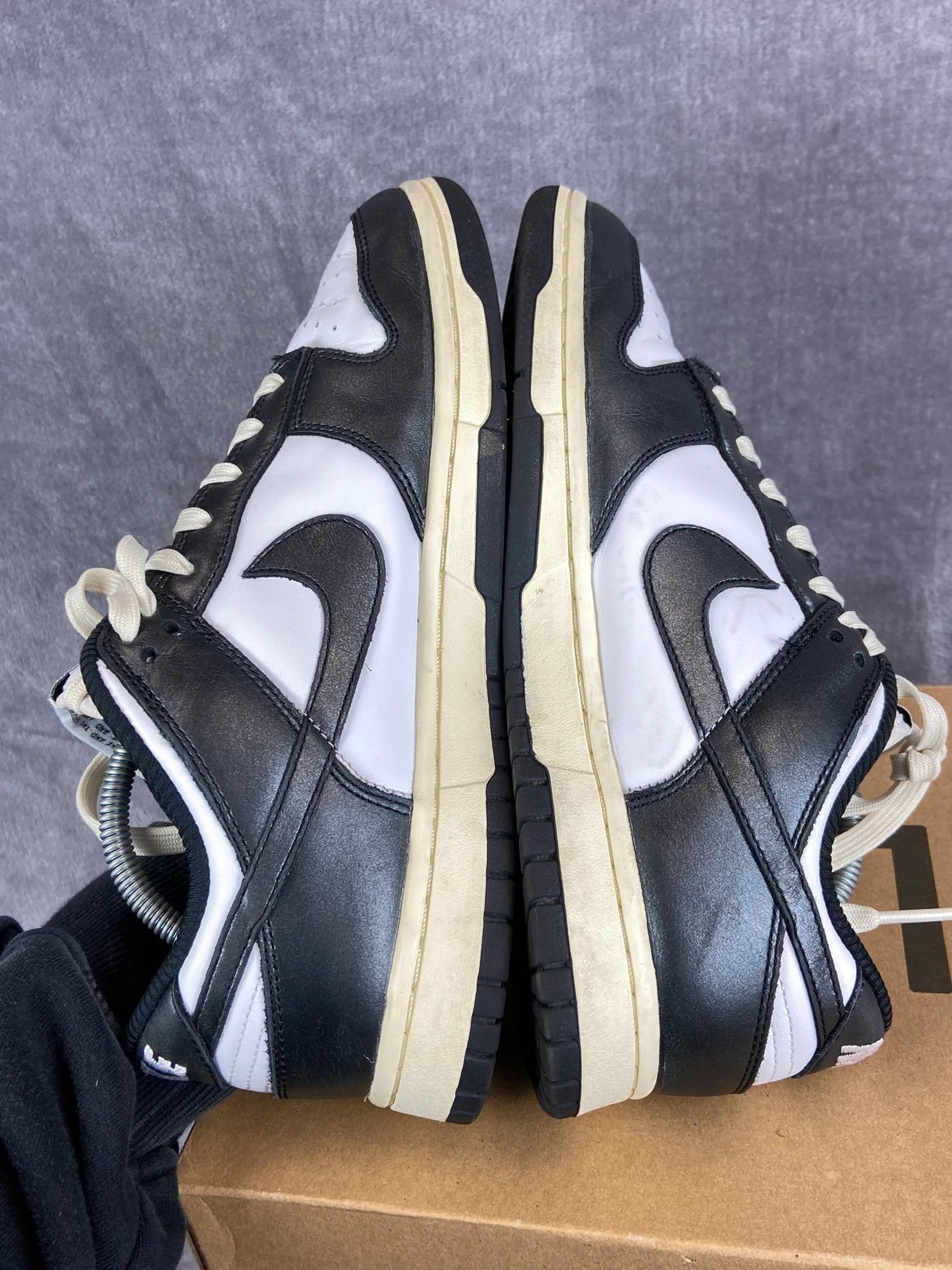 Nike Nike Dunk Low black and white sneakers classi Size US 7 / EU 40 - 9 Thumbnail