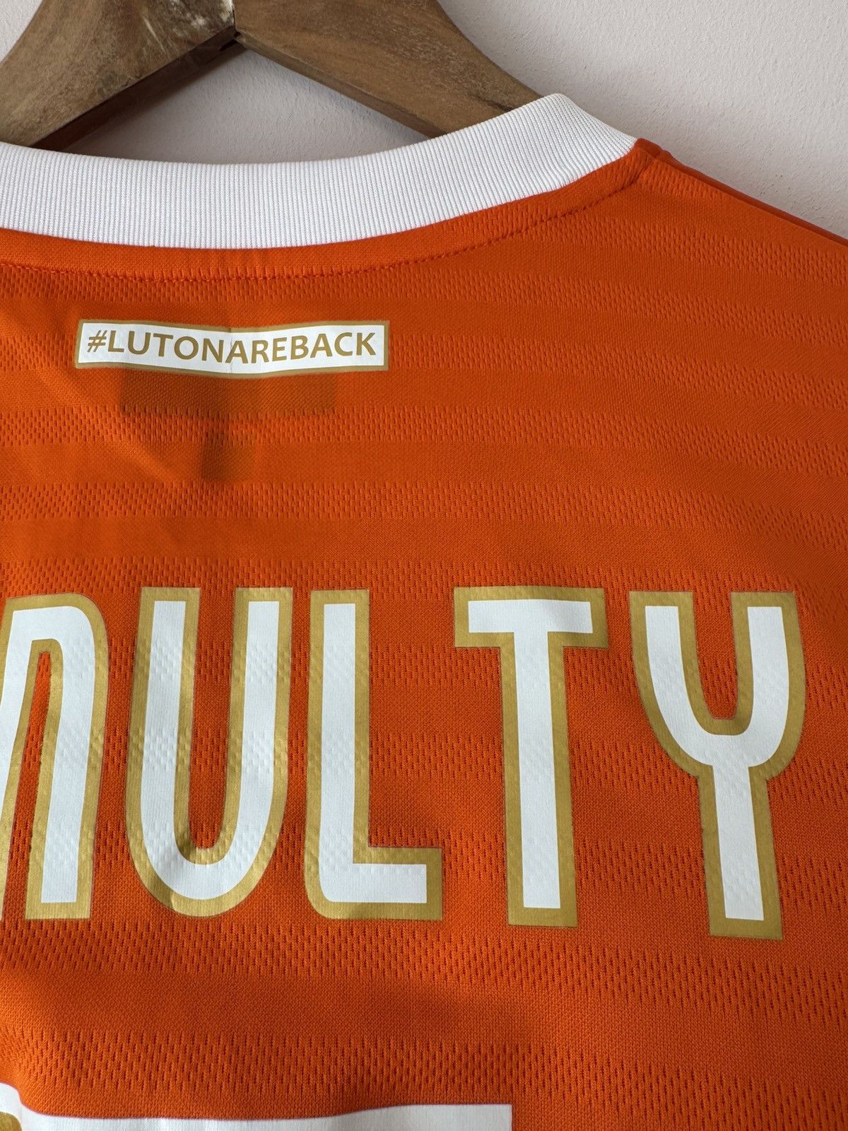 Fila McNulty #5 Luton Town 2014-2015 Home Soccer Jersey Shirt Kit Size US M / EU 48-50 / 2 - 17 Thumbnail
