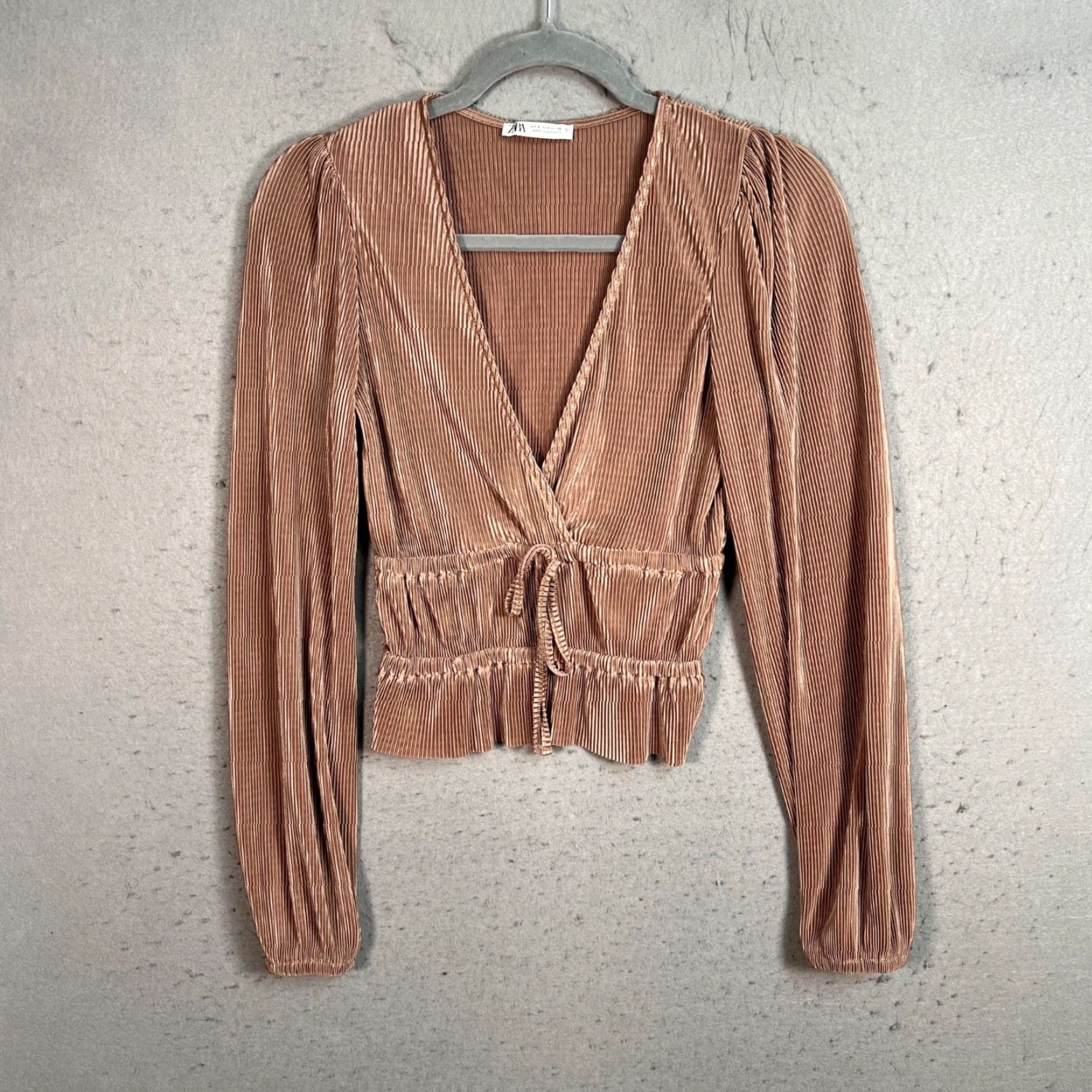 Zara Zara Blouse Shirt Womens Small Brown V-Neck Long Sleeve Pleated Wrap Metallic Size S / US 4 / IT 40 - 2 Thumbnail