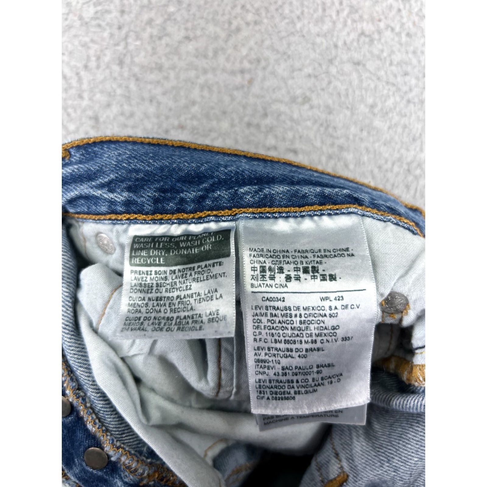 Levi's Levis Jeans Womens 26 Blue Denim 501 Tapered Premium Big E XX Button Fly Cotton Size 26" / US 2 / IT 38 - 7 Thumbnail