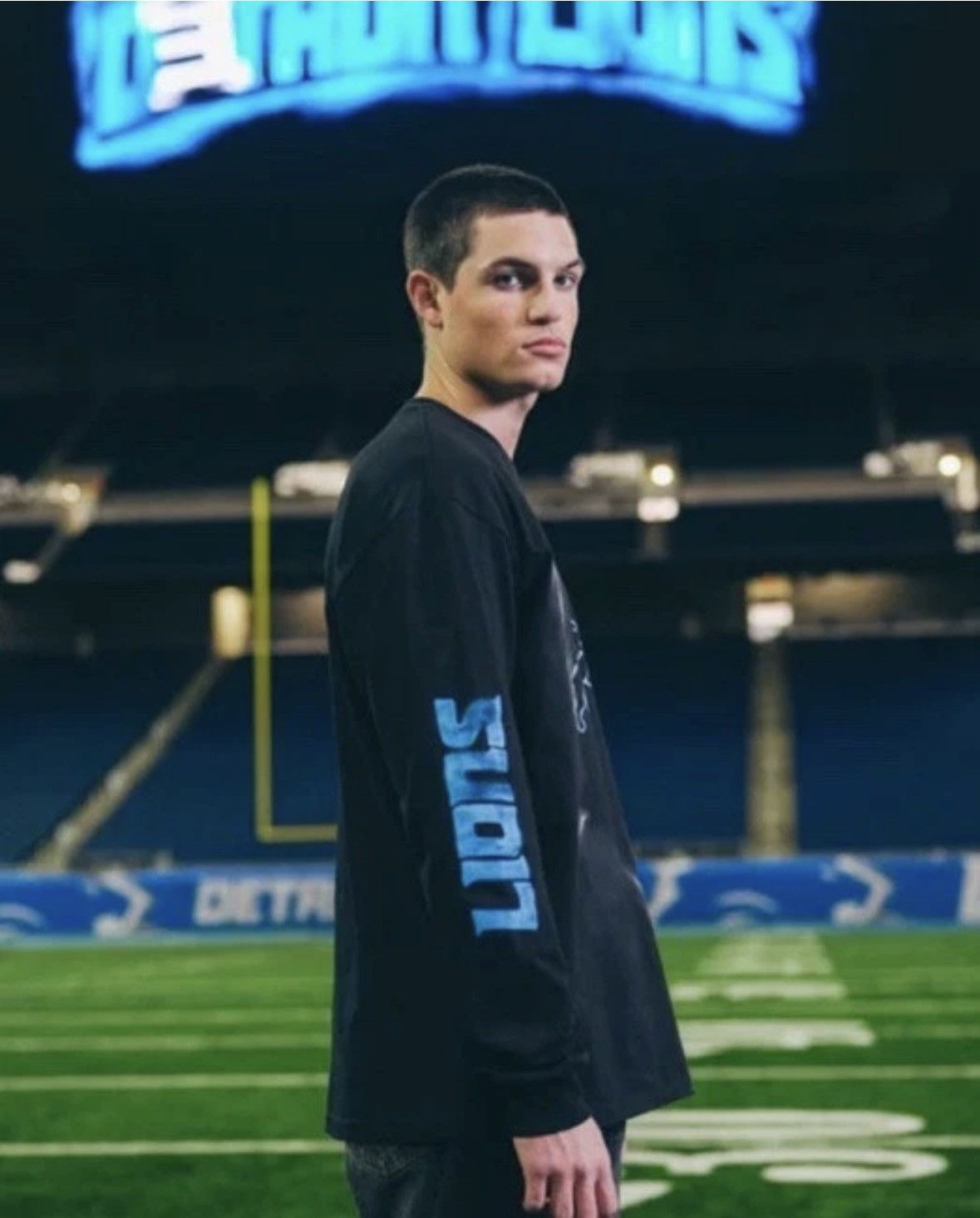 Eminem Eminem x Detroit Lions Capsule Silhouette Long Sleeve Shirt Size US M / EU 48-50 / 2 - 9 Thumbnail