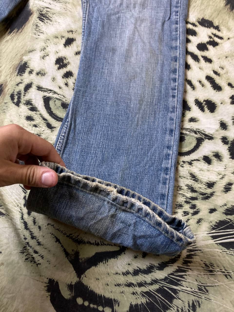 Levi's × Vintage Vintage Levi’s 514 light blue denim jeans Size US 32 / EU 48 - 5 Thumbnail