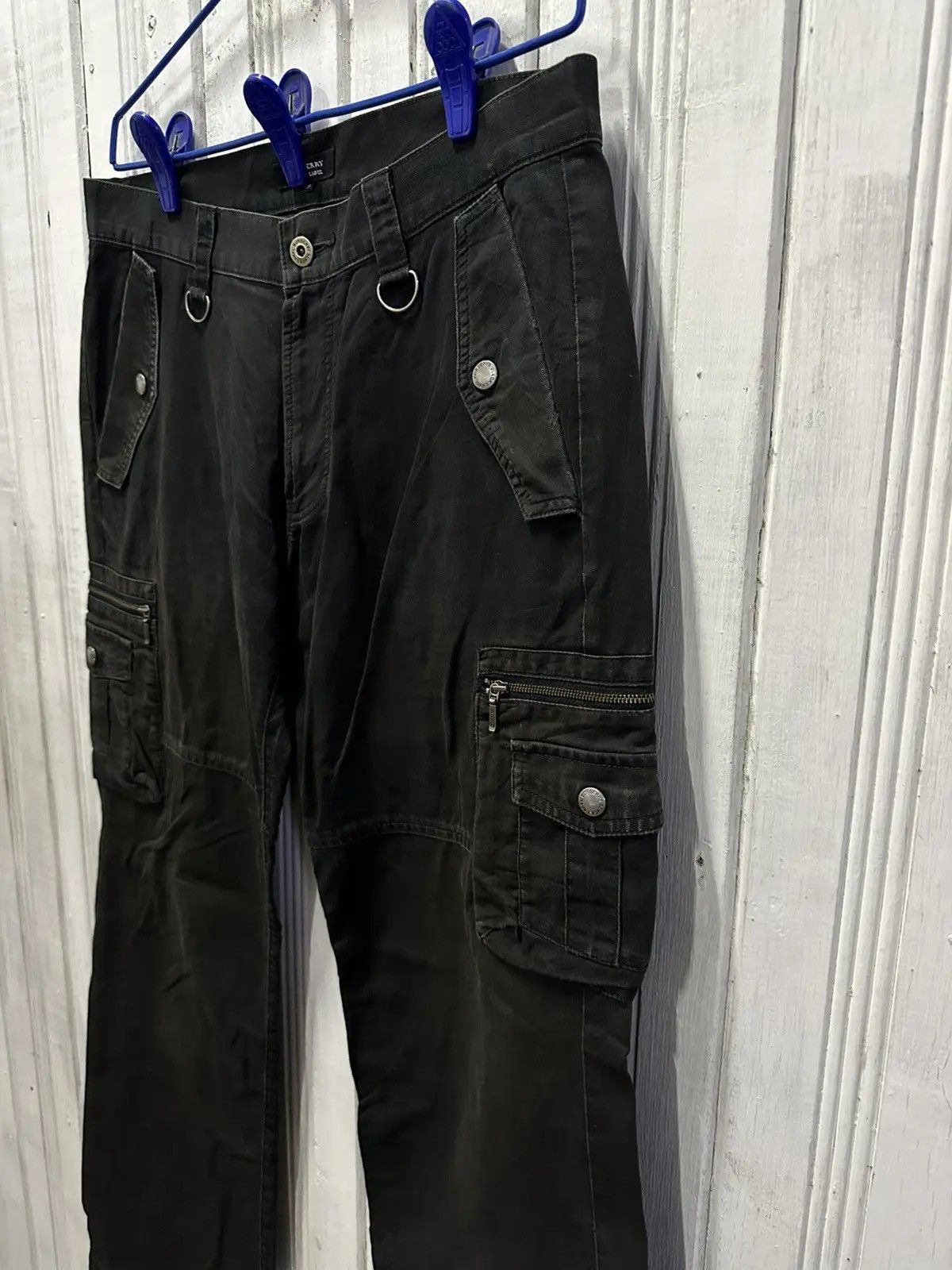 Burberry BURBERRY BLACK LABEL UTILITY MULTIPOCKET CARGO PANTS W32 L30 Size US 32 / EU 48 - 6 Thumbnail