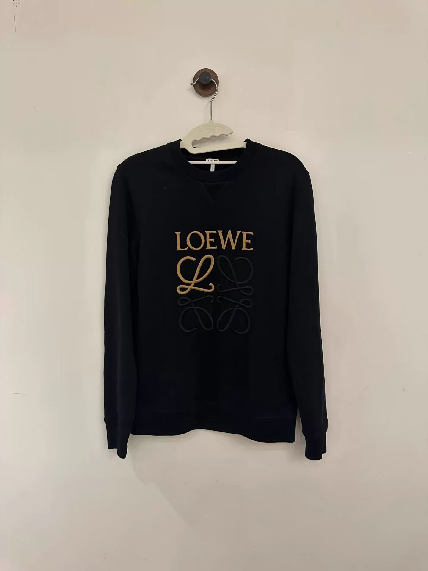 Loewe LOEWE Black & Gold Embroidered Sweatshirt S Size US S / EU 44-46 / 1 - 1 Thumbnail
