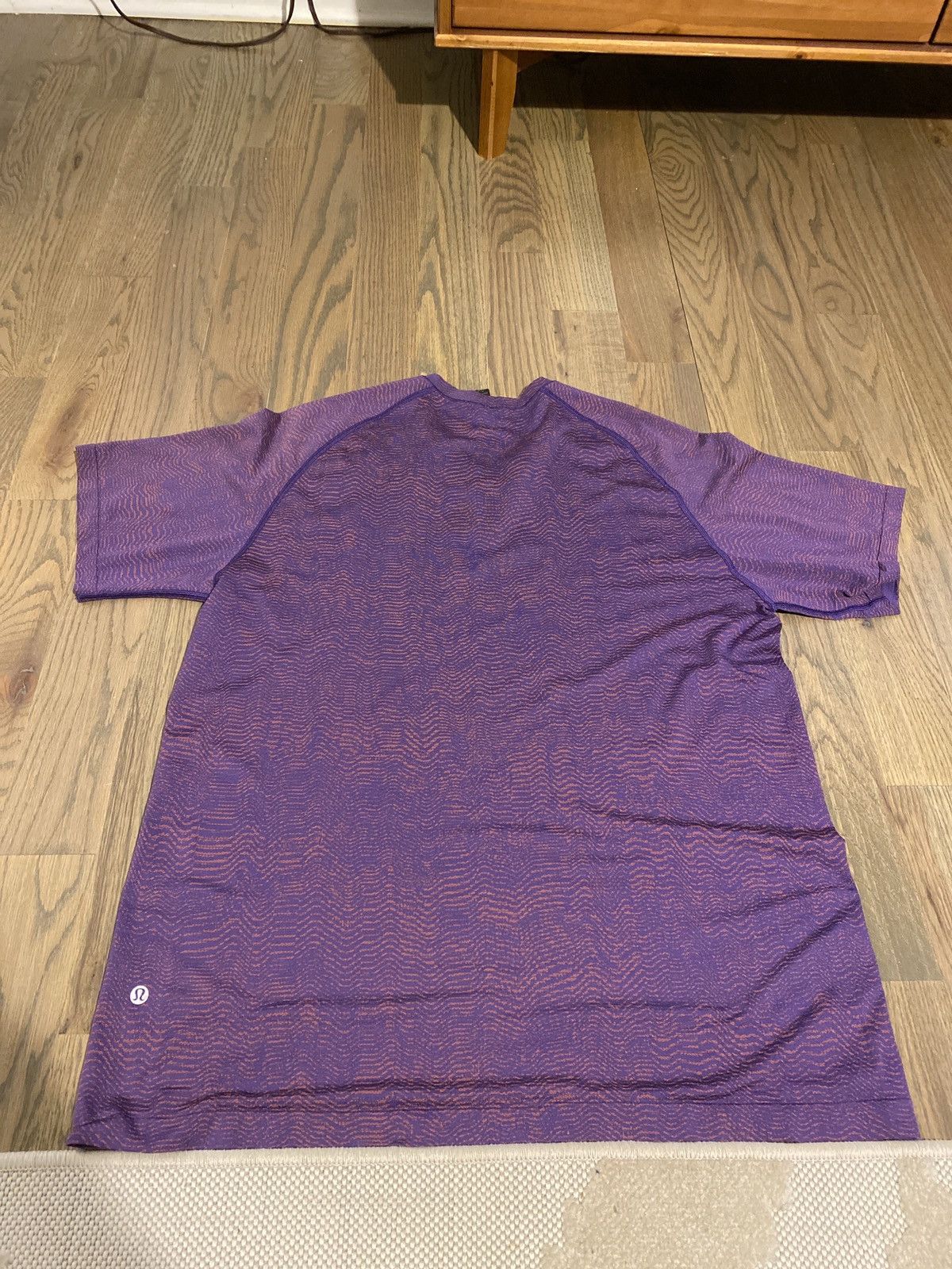 Lululemon Lululemon T shirt Size US XL / EU 56 / 4 - 1 Thumbnail