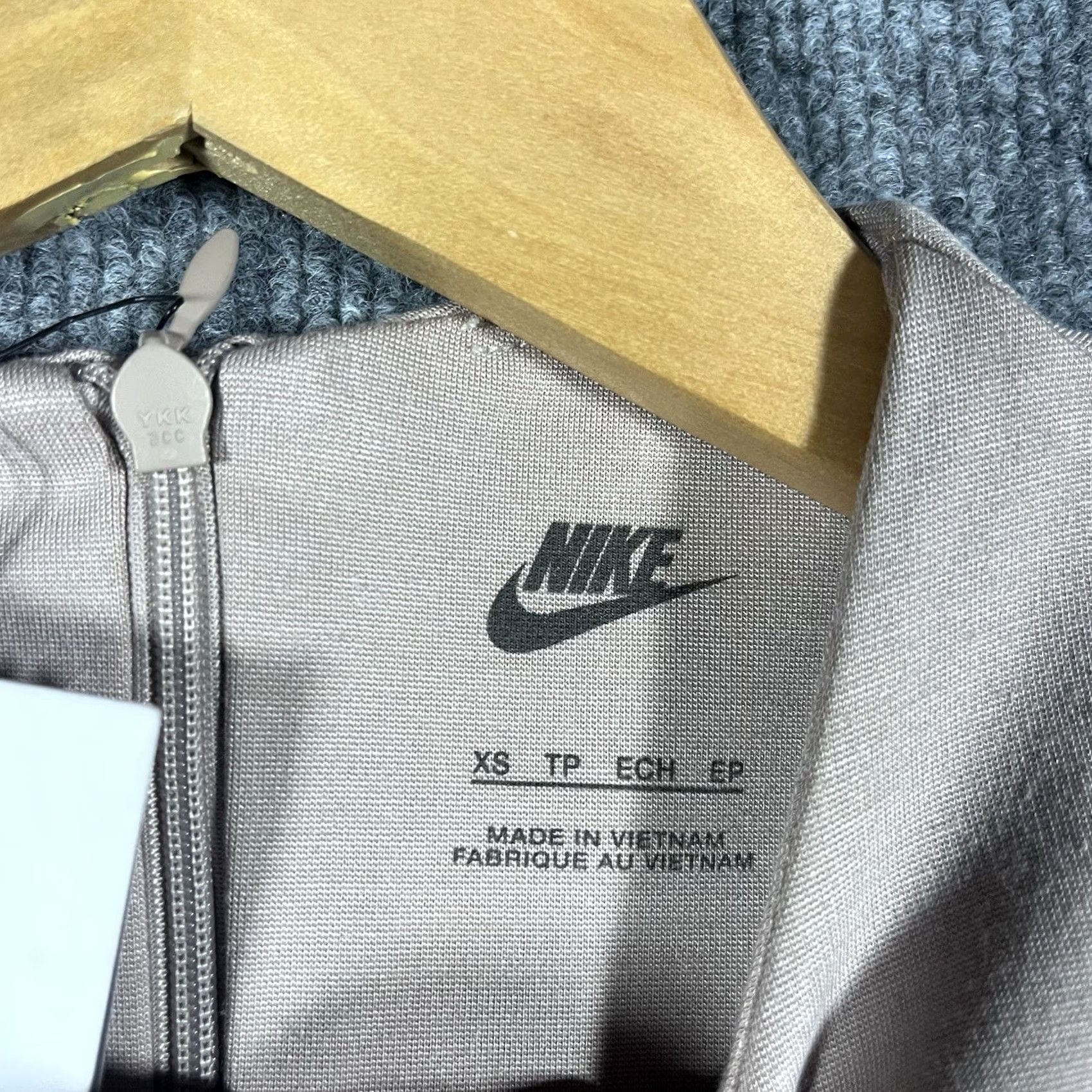 Nike Nike Sportswear Essential Bodysuit Tank Women XS Multicolor Crew Neck Zip Sleeveless Breathable Lightweight Activewear NWT Size XS / US 0-2 / IT 36-38 - 4 Thumbnail
