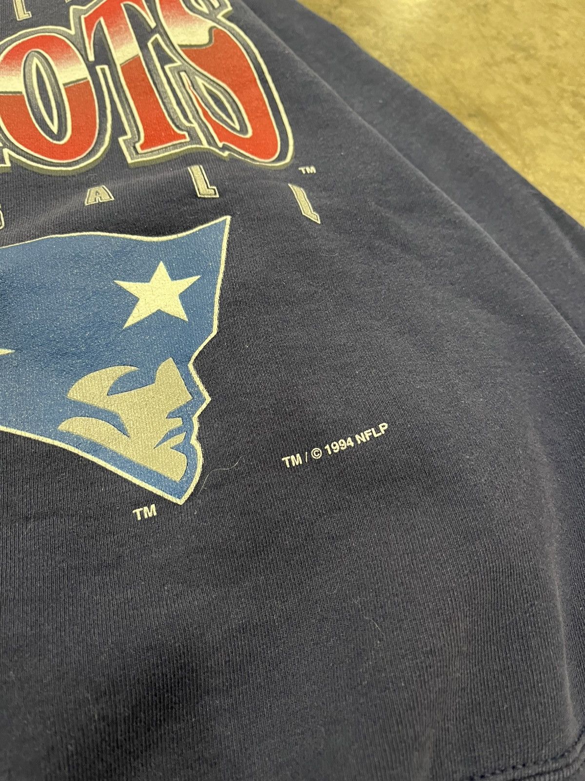 NFL × Vintage Vintage New England patriots 90s sweatshirt rare sports Size US L / EU 52-54 / 3 - 7 Thumbnail