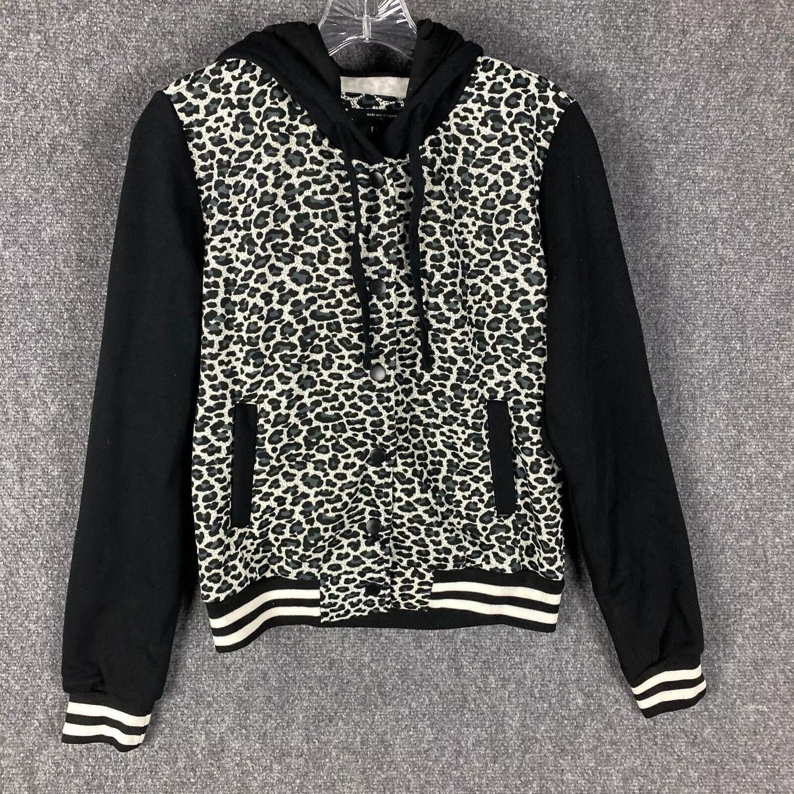 Other Iris Hoodie Women's Snap 100% Polyester Fleece NWT M Size M / US 6-8 / IT 42-44 - 1 Thumbnail