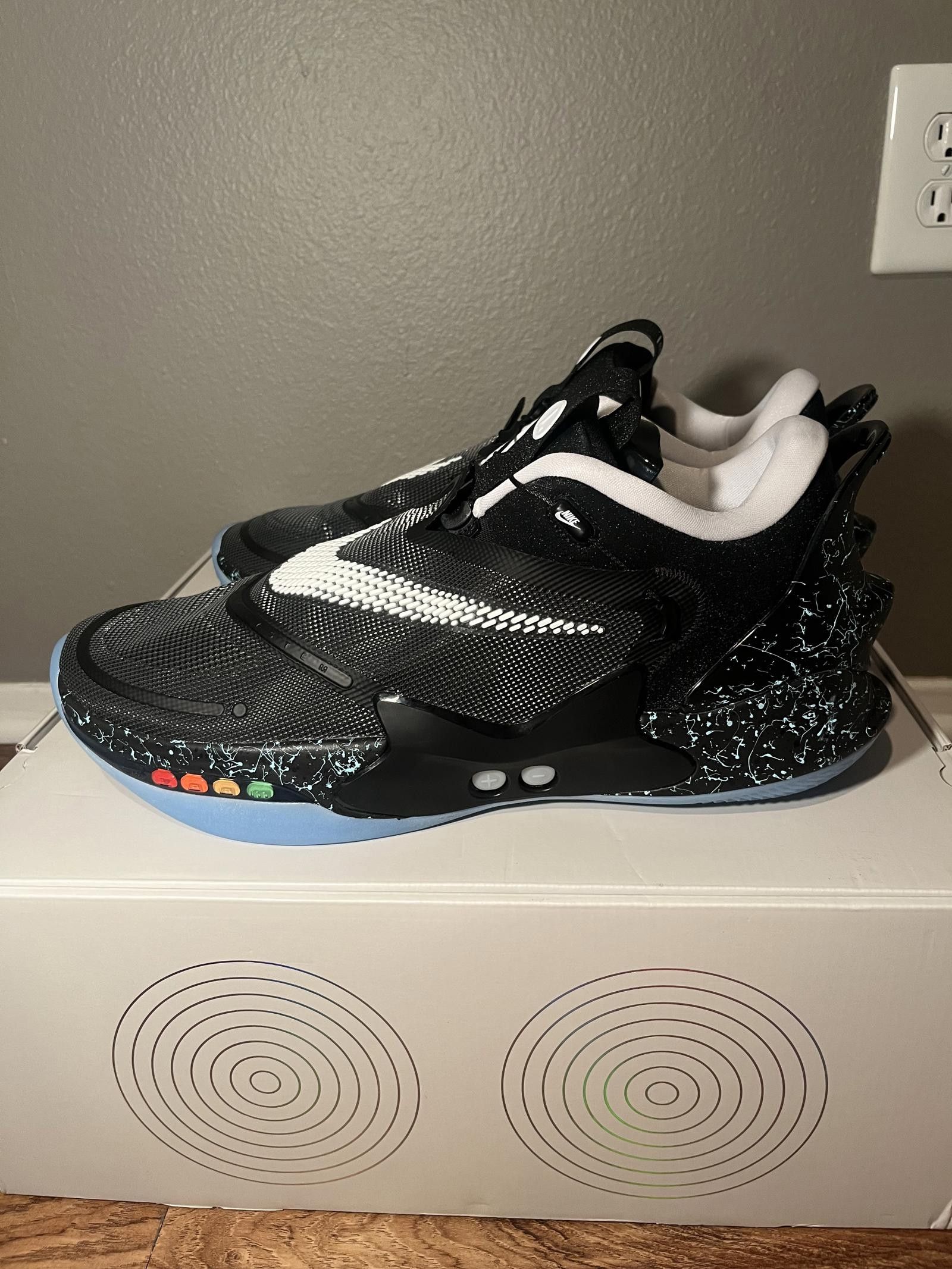 Nike Adapt BB 2.0 Mag Alternate (US Charger)