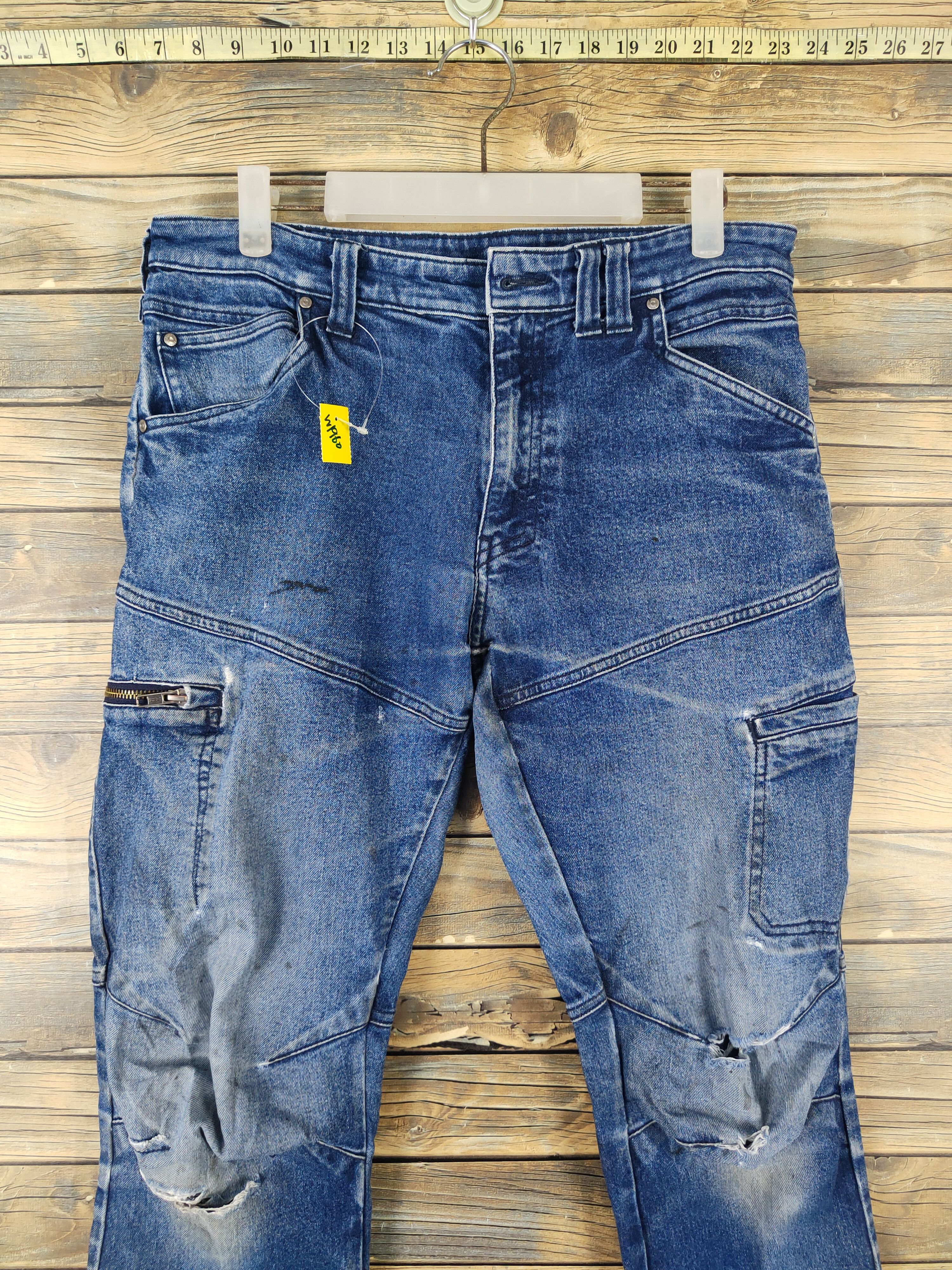 Japanese Brand FieldCore Dark Blue Distressed Ripped denim Jeans #W1960 Size US 32 / EU 48 - 2 Thumbnail