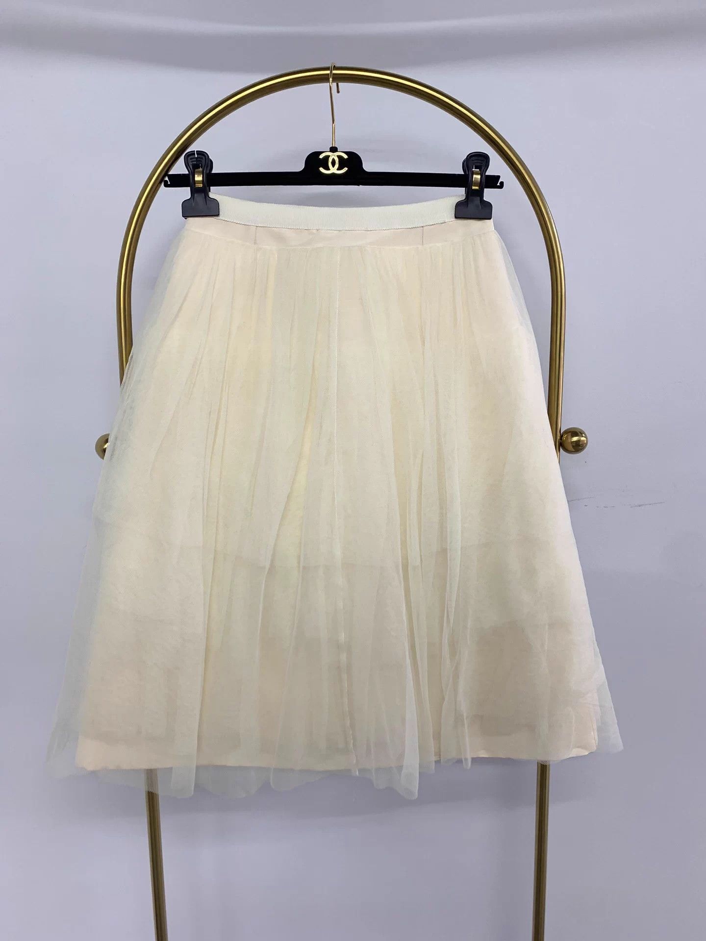 Dior Dior white tulle skirt 34 new Size 25" / US 0 / IT 36 - 1 Thumbnail