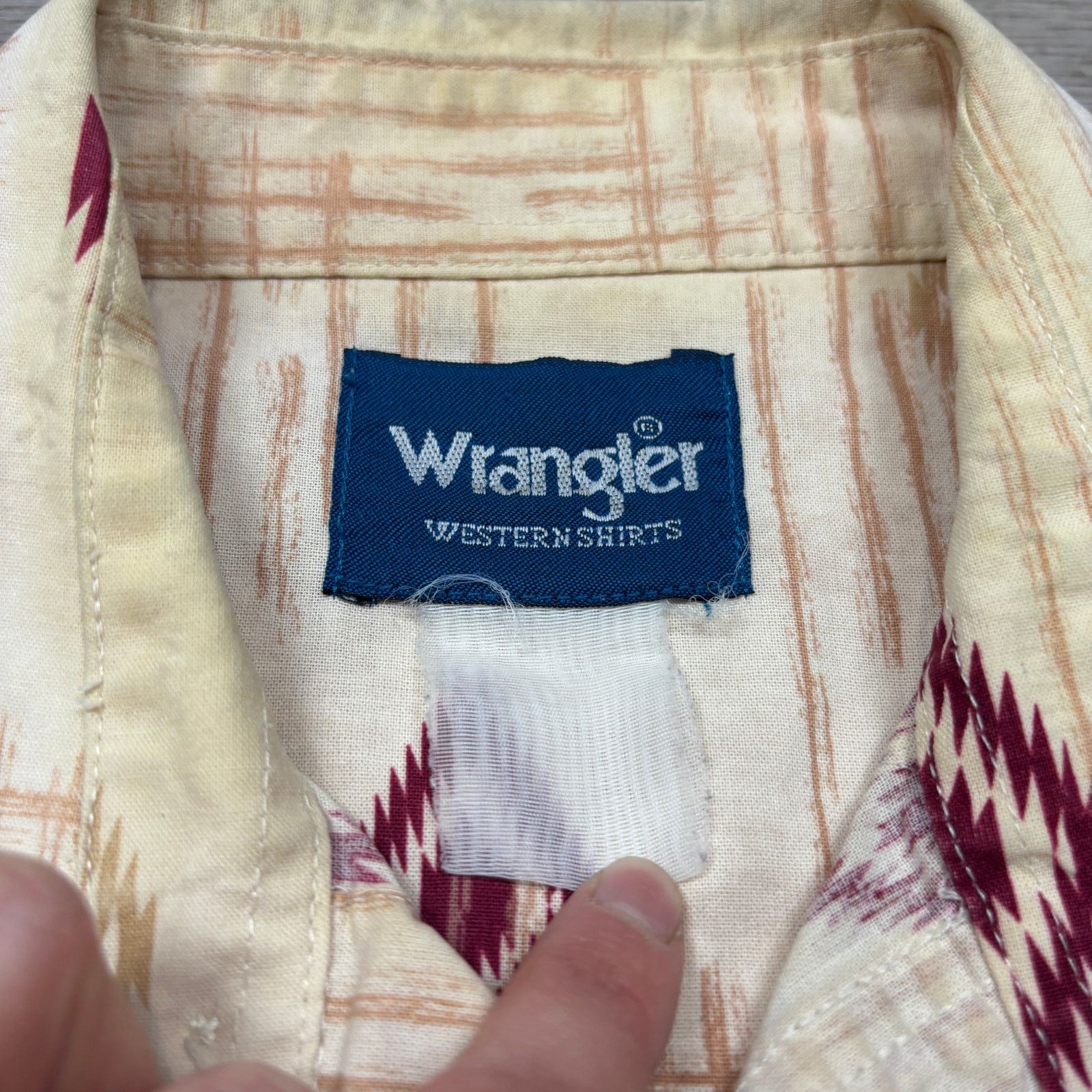 Cowboy Equipment × Vintage × Wrangler Vintage Wrangler Aztec Southwest Pearl Snap Shirt Men's XL Size US XL / EU 56 / 4 - 4 Thumbnail