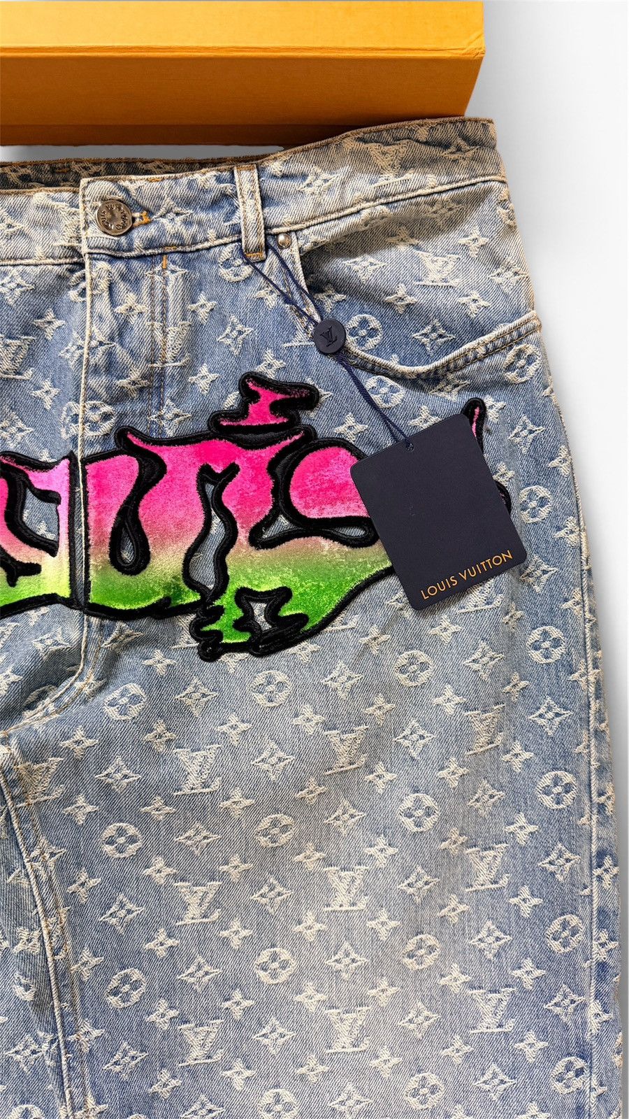 Louis Vuitton LOUIS VUITTON Graffiti 36 Blue Monogram Denim Jeans Size US 36 / EU 52 - 3 Thumbnail
