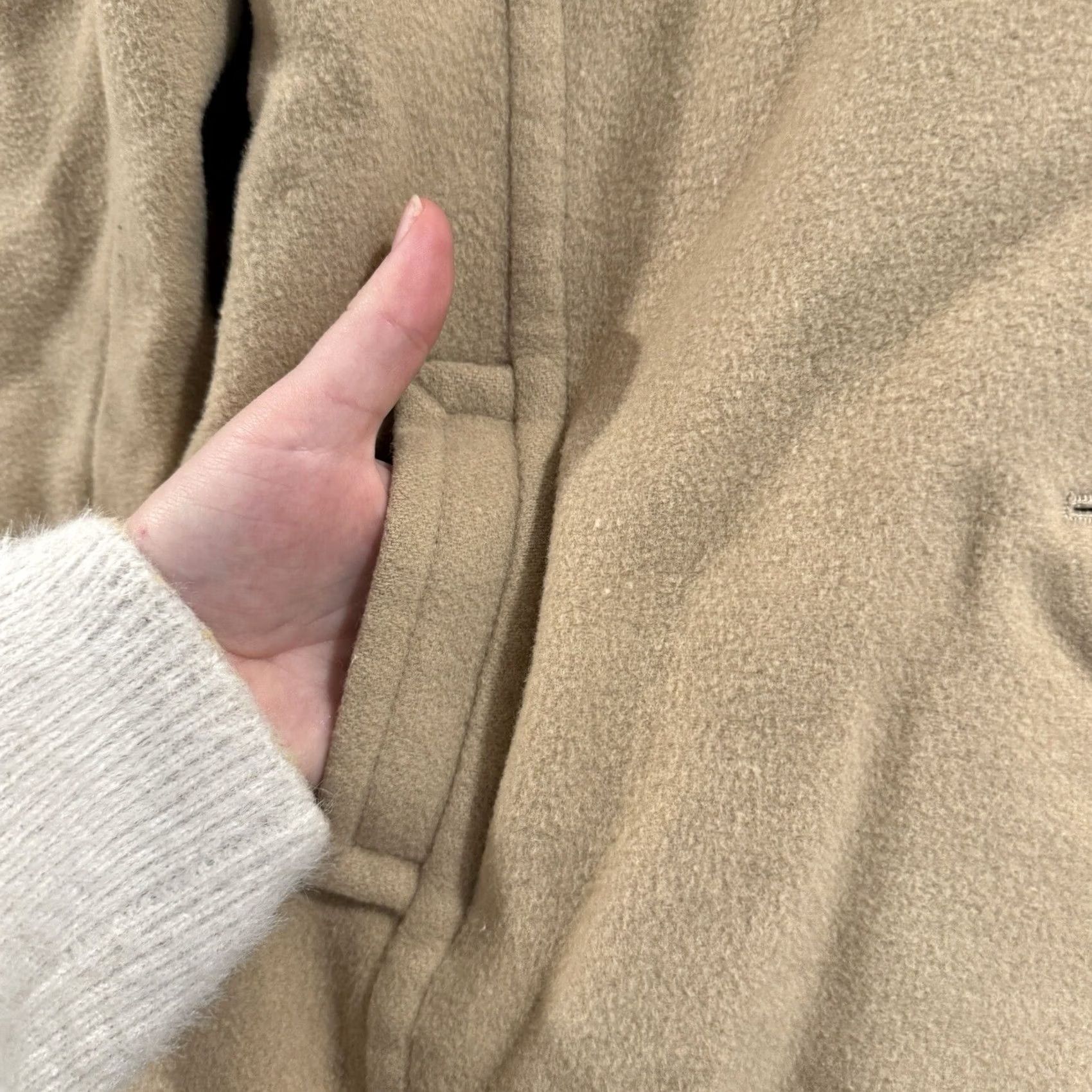 Vintage VINTAGE Marvin Richards Coat Womens Long Beige Wool Blend Collared Button Front Pea Coat L Size L / US 10 / IT 46 - 3 Thumbnail