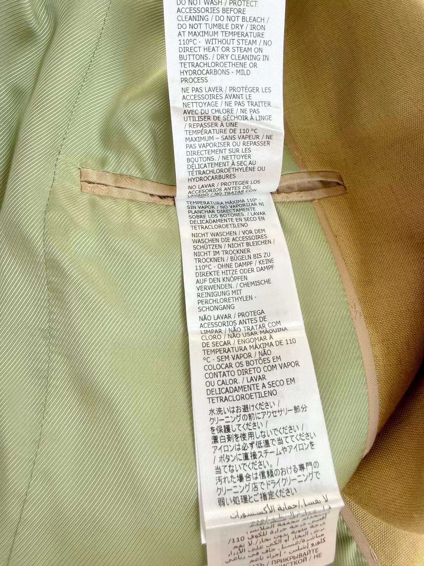 Gucci Gucci Suit Jacket 36 (Worn Once) Authentic Size XS / US 0-2 / IT 36-38 - 8 Thumbnail