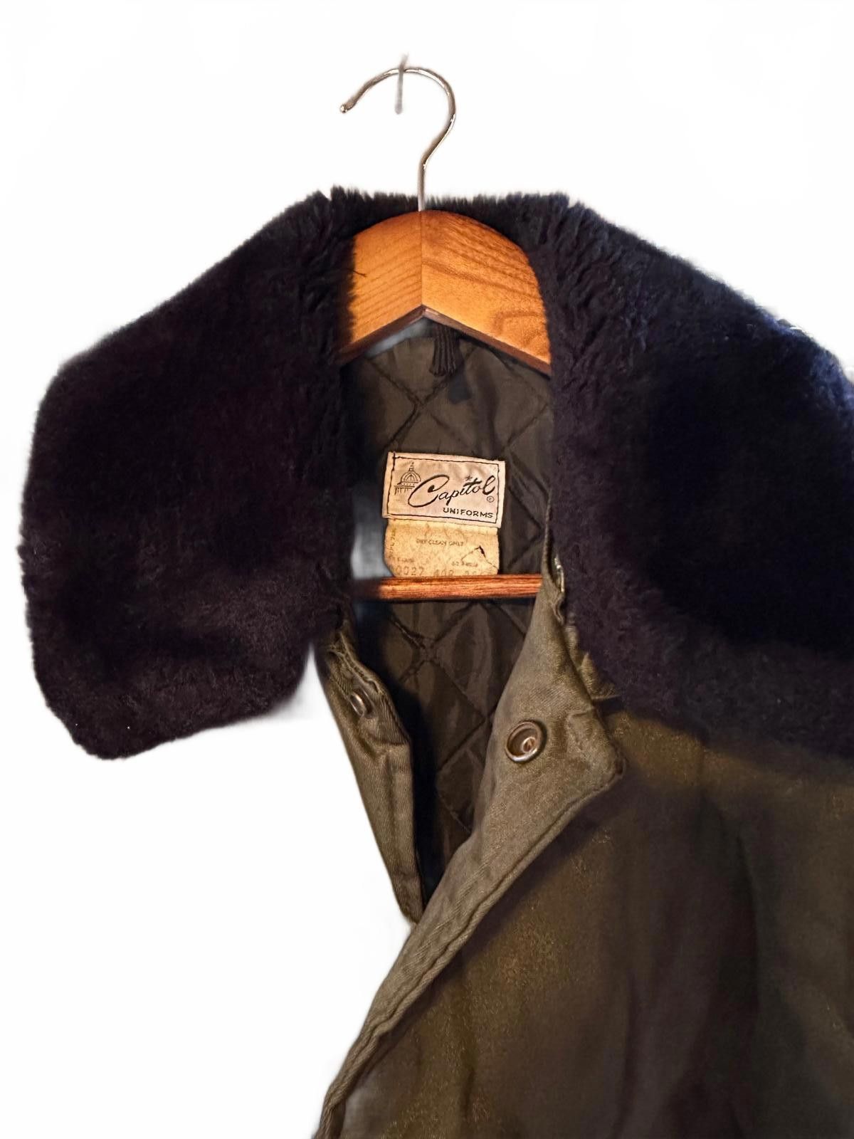 Designer Vintage Capitol Uniform Olive Bomber Jacket Faux Fur Collar Size US M / EU 48-50 / 2 - 2 Thumbnail