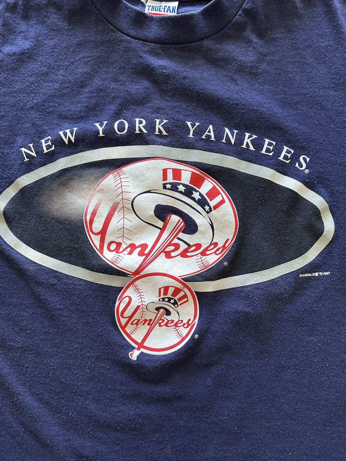MLB × New York Yankees × Vintage Vintage 1997 True Fan MLB New York Yankees T-Shirt Size L Size US L / EU 52-54 / 3 - 3 Thumbnail