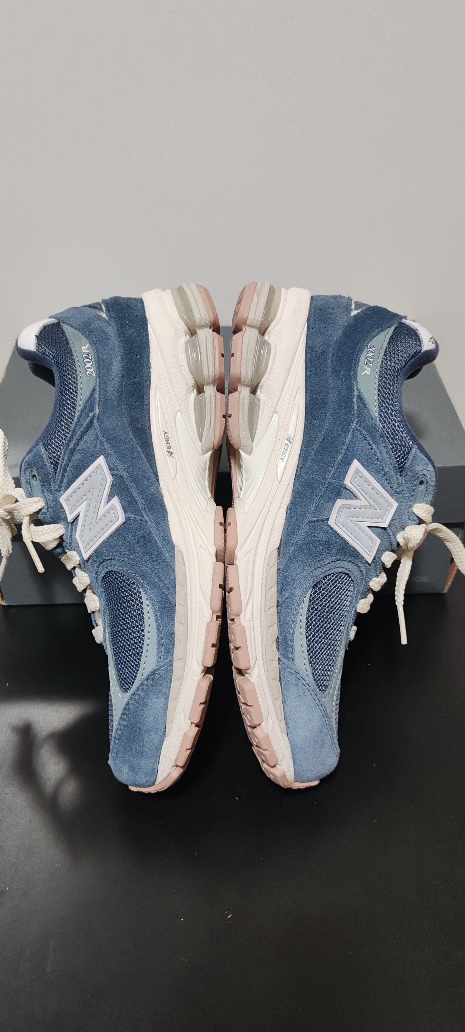 New Balance New Balance - 2002 - Sneakers blu e grigie Tg:40 Size US 7 / EU 40 - 9 Thumbnail