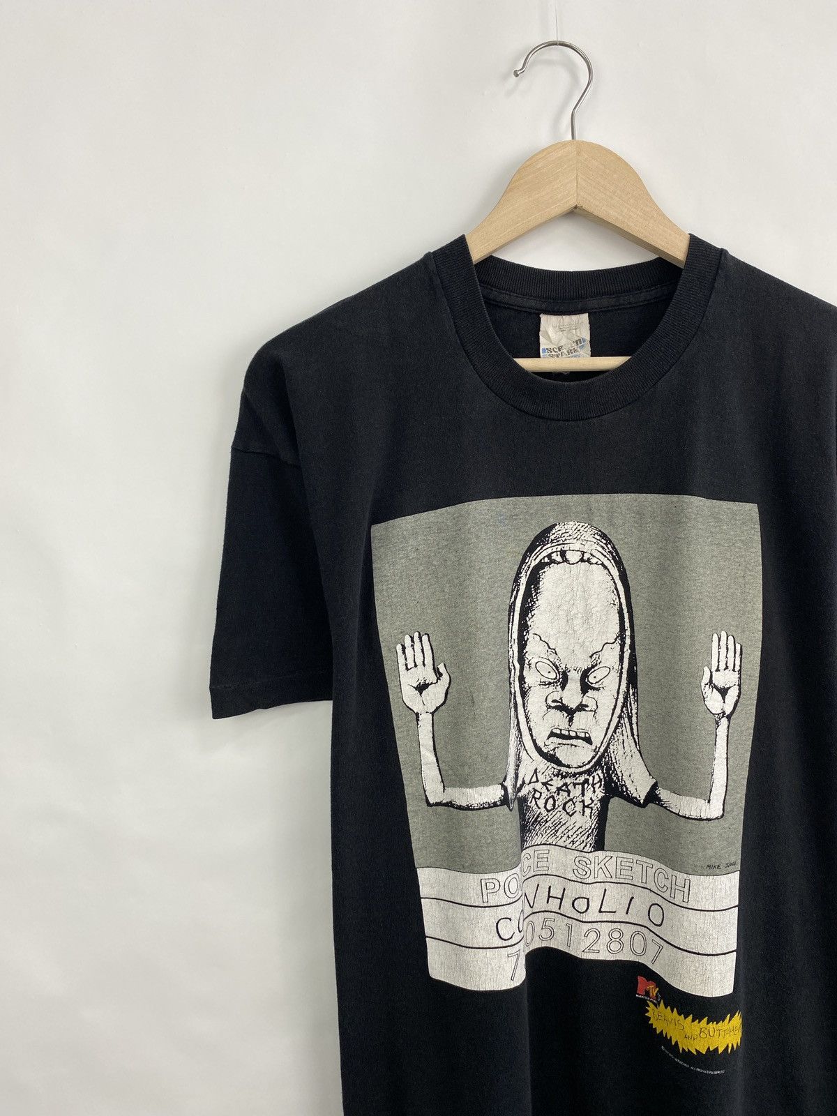 Band Tees 🤟Rare Vintage 1997 Beavis and Butthead MTV Mike Judge tee Size US L / EU 52-54 / 3 - 2 Thumbnail