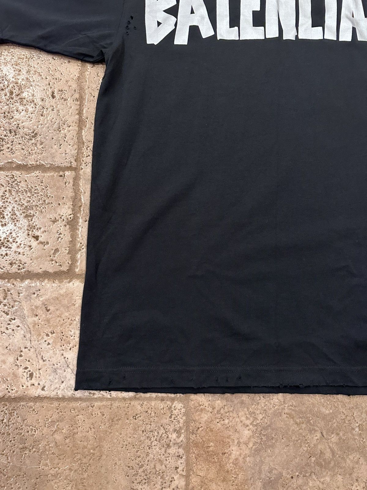 Balenciaga Balenciaga Distressed Type Silver Duct Tape Logo Black Tee Size US XS / EU 42 / 0 - 4 Thumbnail