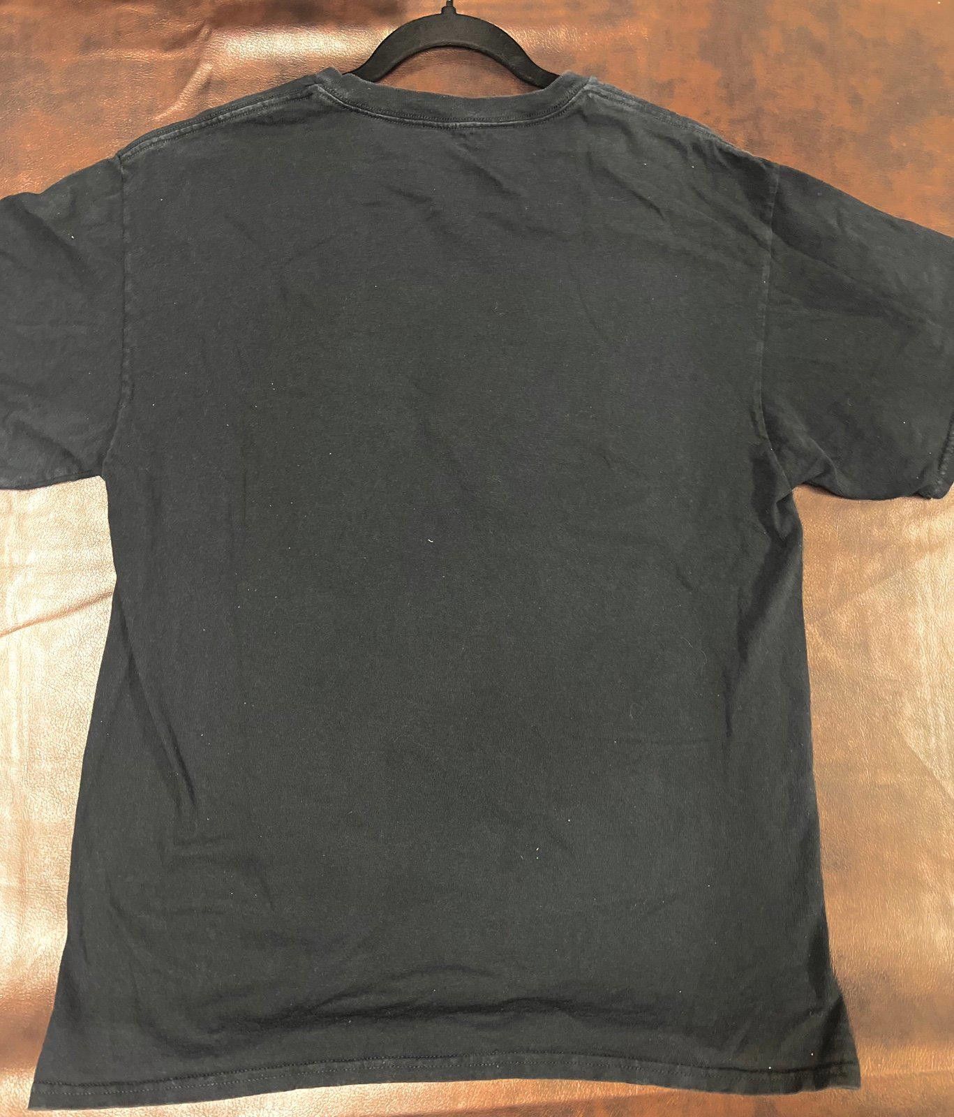 Designer Vintage Graphic Tee - Black with Bold Artwork Size US L / EU 52-54 / 3 - 3 Thumbnail
