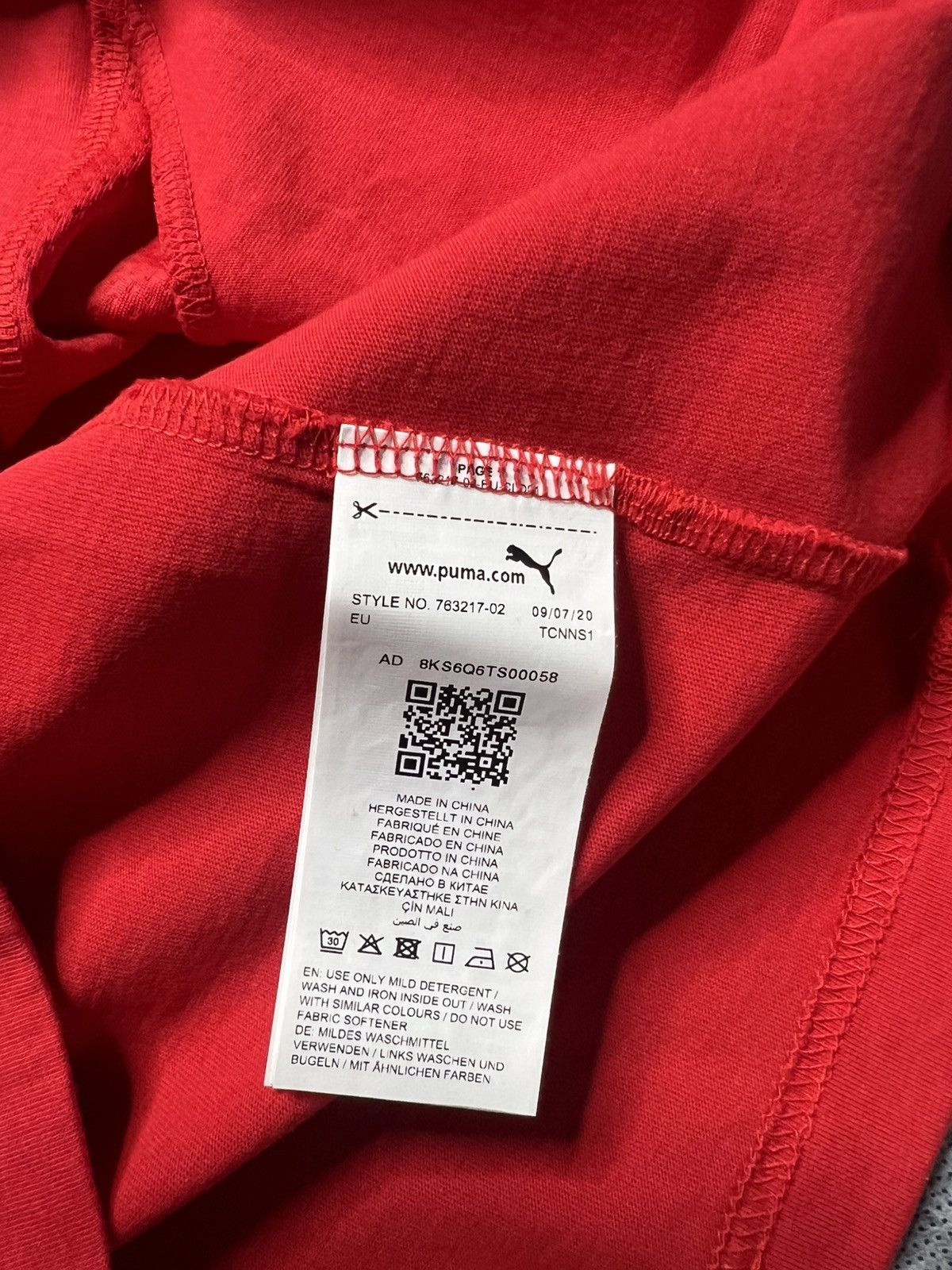 Ferrari × Puma Vintage Puma Ferrari T-Shirt Formula One Pirelli Size US M / EU 48-50 / 2 - 13 Thumbnail