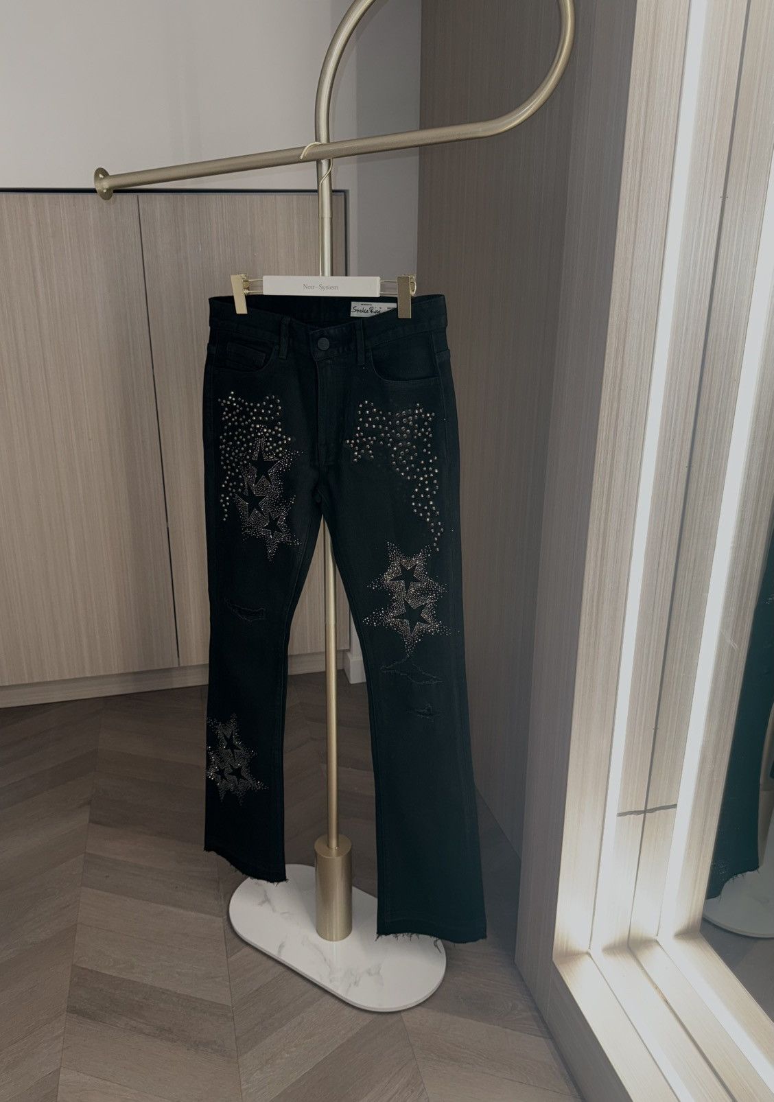 Smoke Rise NOIR SYSTEM™️ — Different Presence Smoke Rise Size 34 Size US 34 / EU 50 - 1 Thumbnail