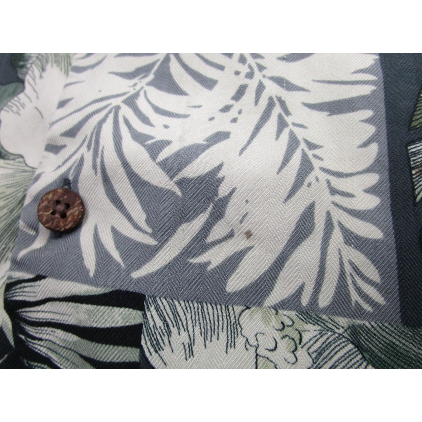 Tommy Bahama Tommy Bahama Shirt Mens 2XL Short Sleeve Silk Hawaiian Camp Shirt Multicolor Floral Green Gray Aloha Beachwear Mens 2XL Size US XXL / EU 58 / 5 - 3 Thumbnail