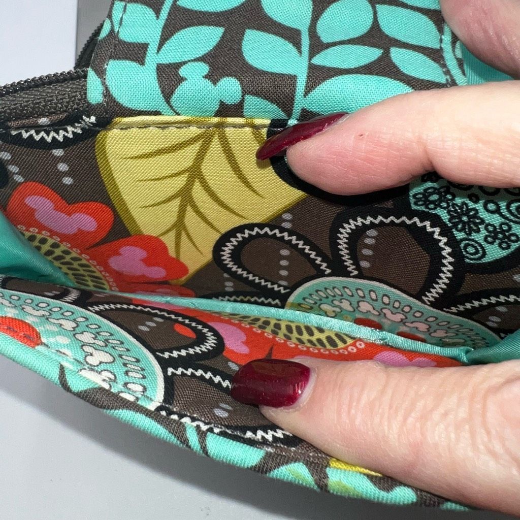 Disney Disney Parks Vera Bradley ID Wallet Wristlet Shower Vines Mi Size ONE SIZE - 6 Thumbnail